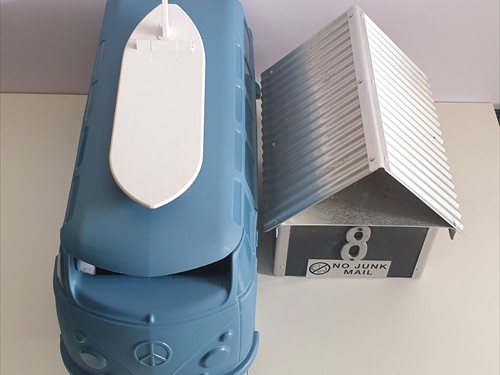 Kombi Mailbox v Standard Postbox